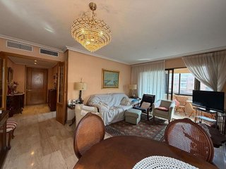 Piso en venta en Vistahermosa en Alicante