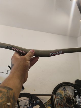 Manillar Renthal Fatbar 75cm Dorado