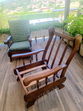 2 Sillones Clásicos Madera y Tela