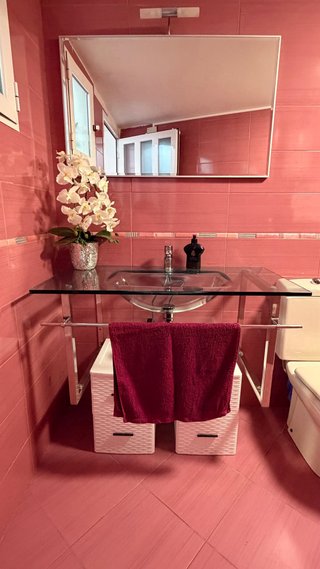 Mueble lavabo cristal y metal