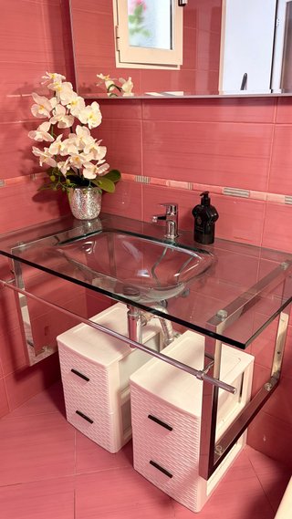Mueble lavabo cristal y metal