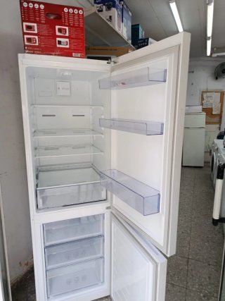 NEVERA COMBI MARCA BEKO 185.M GARANTÍA + ENVÍO