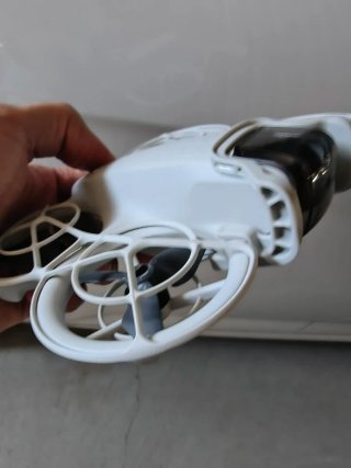 Dron DJI neo