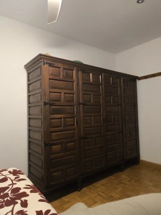 Dormitorio clásico madera maciza Indivisible