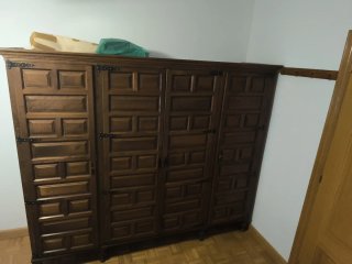 Dormitorio clásico madera maciza Indivisible