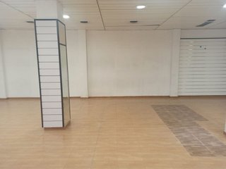 Local comercial en alquiler en Pueblo Nuevo en Madrid