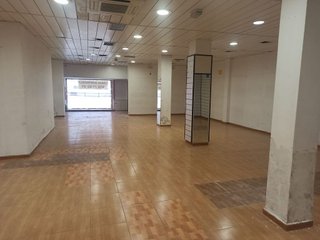 Local comercial en alquiler en Pueblo Nuevo en Madrid