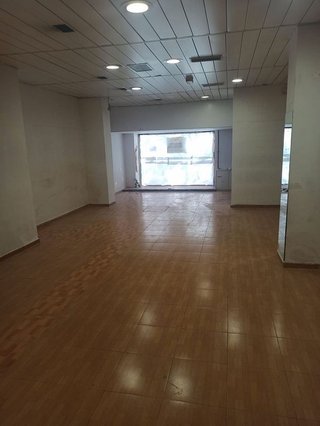 Local comercial en alquiler en Pueblo Nuevo en Madrid
