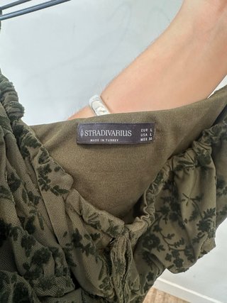 Top verde floral con tirantes
