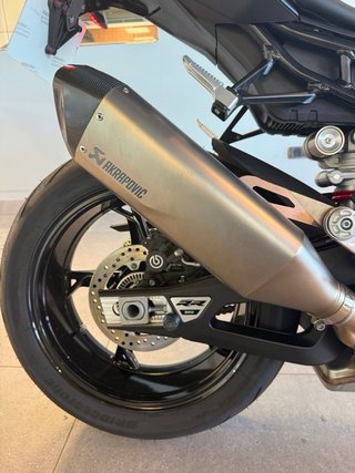 BMW S1000RR 2023 Negra