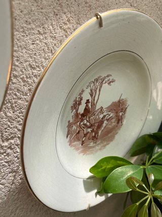 Coppia di piatti decorativi antichi