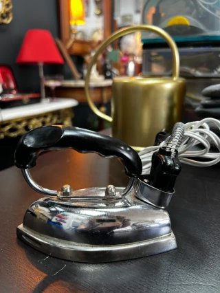 Mini plancha vintage eléctrica de viaje