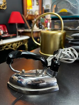 Mini plancha vintage eléctrica de viaje