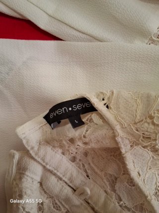 Maglia bianca con pizzo