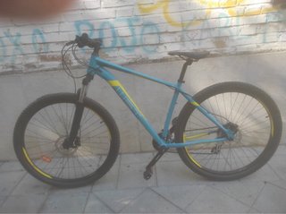 Bicicleta WST Azul y Amarilla