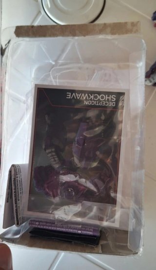 Transformers Combiner Wars Shockwave Viola