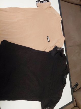 Lote 2 Camisetas Beige y Negra