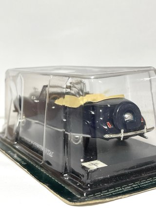 Lote 2 Coches Escala 1/43