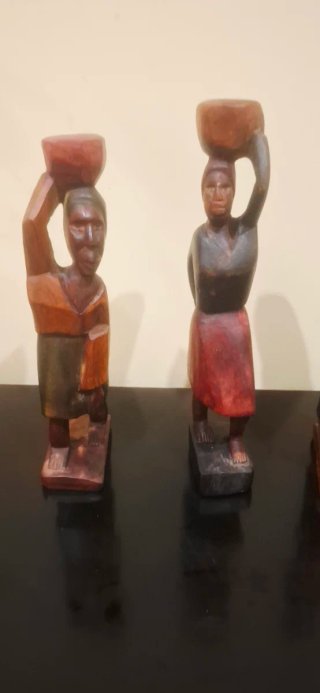 3 Estátuas Arte Caribeño
