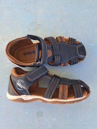 Sandalias niño talla 32
