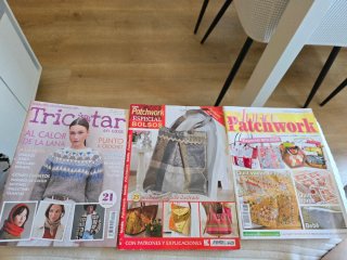 Dos revistas de patchwork y una de crochet