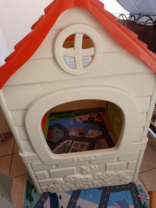 Casita infantil de plástico