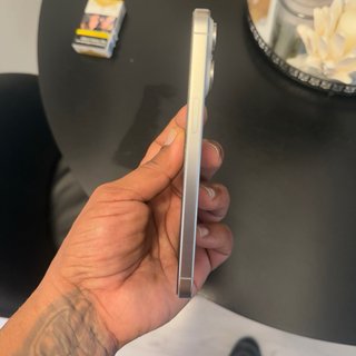 iPhone 15 Pro Max Casi Nuevo