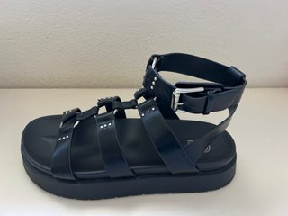 Sandalias gladiador Bosanova negras