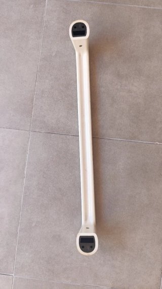 Se vende Manillón / Tirador Blanco