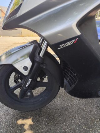 Kymco Superdink 300 Plata/Negro/gris
