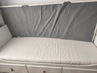 Diván Hemnes Ikea Blanco con 3 Cajones y colchones
