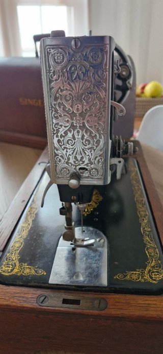 Máquina de coser Singer antigua manual