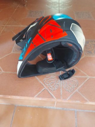 Casco Motocross Negro con Diseño en azul