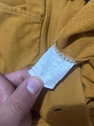Pantalones cortos color mostaza