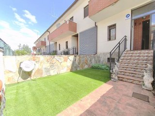 Casa adosada en venta en Ventas de Retamosa (Las)