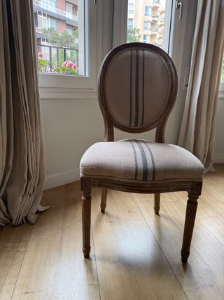 Silla madera decapada y tapizada