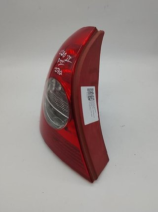 Renault 8200071413 piloto tras izq clio 4003