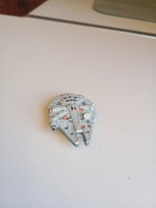 Figuras Star Wars Antiguas R2-D2 y Halcón Milenari
