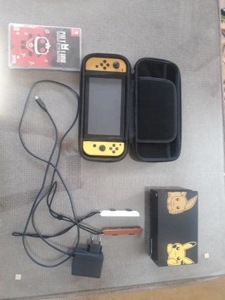 Nintendo Switch V1 Pokémon Lets Go Pikachu/Eevee