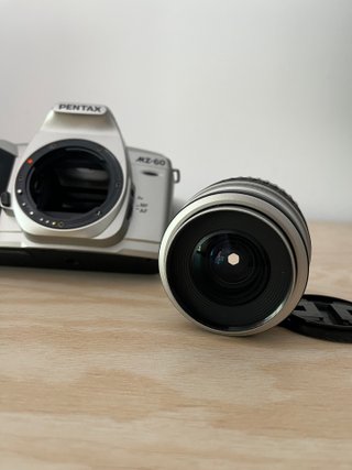 Cámara Analógica Pentax MZ-60 + Objetivo