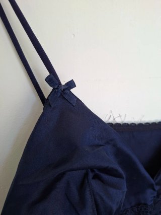 Top lingerie blu