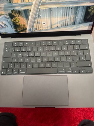 MacBook Pro M5 16Gb/512SSD con Garantia Apple