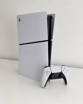 PS5 Slim 1TB Blanca + Mando + Caja