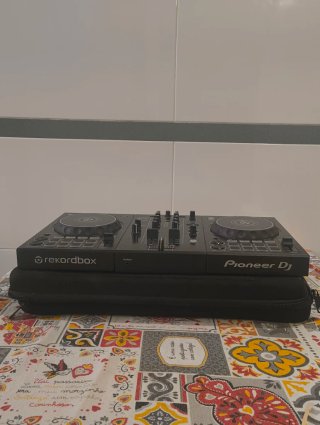 Controladora DJ Pioneer DDJ-400
