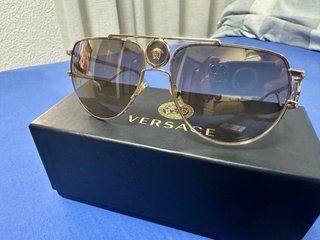 Gafas de Sol Versace Doradas y Grises