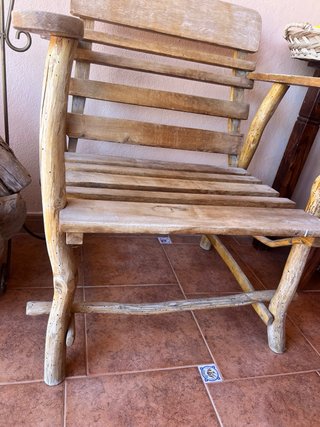 Sillón madera antiguo