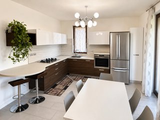 Cucina Essebi completa con Frigorifero French Door