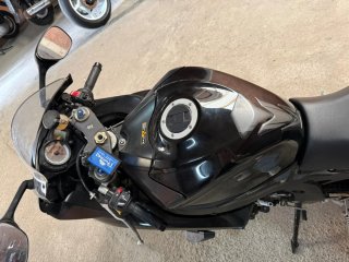 Suzuki CSX-R 600 K8 Negra