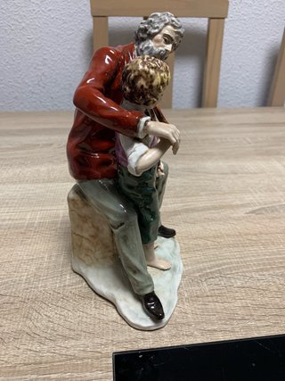 Figura cerámica Salvador Mallo