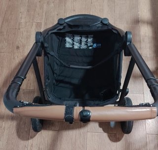 Carrito de bebé Joie.